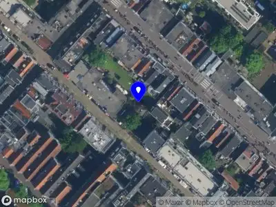Ambulance met gepaste spoed naar de Vinkenstraat in Amsterdam