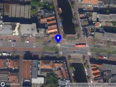 Politie met grote spoed naar de Nieuwe Mare in Leiden vanwege ongeval met letsel