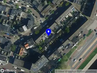 Brandweer met gepaste spoed naar de Kedoestraat in Haarlem vanwege wateroverlast