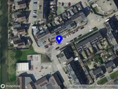 Ambulance met gepaste spoed naar de Escherstraat in Zwijndrecht