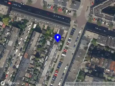 Ambulance met grote spoed naar de Schilperoortstraat in Rotterdam