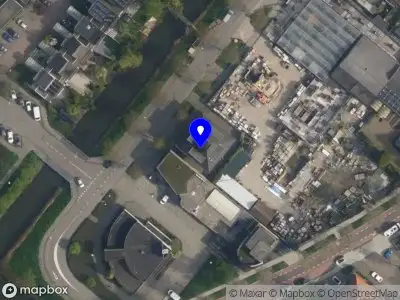 Ambulance met grote spoed naar de Moeder Teresasingel in Zoetermeer