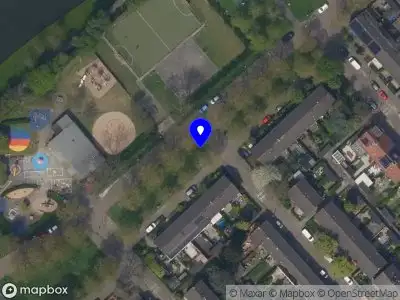 Brandweer met gepaste spoed naar de Pinksterweide in Rotterdam
