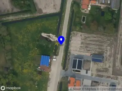 Ambulance met grote spoed naar de Vleerdamsedijk in Rockanje