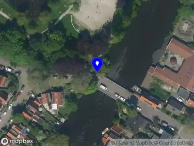 Ambulance met grote spoed naar de Blok in Krommenie