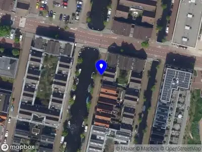 Ambulance met gepaste spoed naar de Korte Langestraat in Leiden