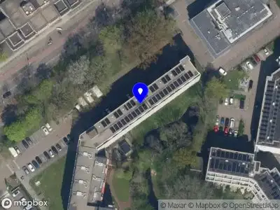 Ambulance met gepaste spoed naar de De Baronie in Capelle aan den IJssel