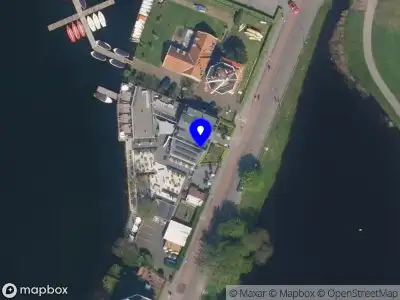 Ambulance met gepaste spoed naar de Plaszoom in Rotterdam