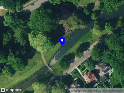 Politie naar de Kastanjelaan in Apeldoorn vanwege aanrijding met letsel