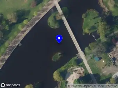 Ambulance met grote spoed naar de Prins Johan Willem Frisolaan in Leidschendam