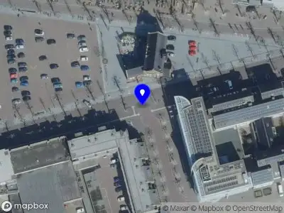 112 melding Politie naar de Markt in Uden vanwege ongeval met letsel