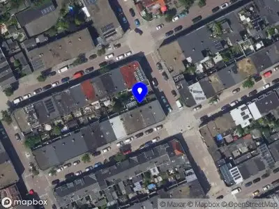Ambulance met grote spoed naar de Van Baerlestraat in Dordrecht