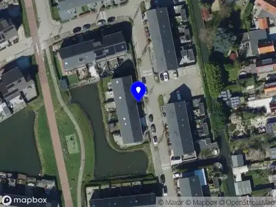 Ambulance met grote spoed naar de Simone de Beauvoirstraat in Rotterdam