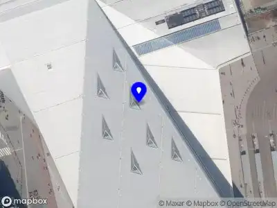 Ambulance met gepaste spoed naar de Stationsplein in Rotterdam