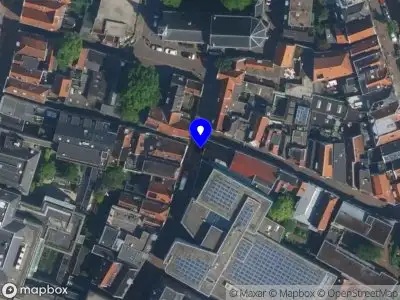 Brandweer met gepaste spoed naar de Lange Begijnestraat in Haarlem vanwege afgaan automatisch brandalarm