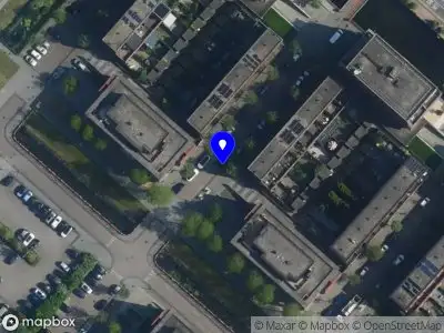 Brandweer met grote spoed naar de Thijs Ouwerkerkstraat in Hoofddorp vanwege middelgrote brand