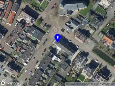 Ambulance met gepaste spoed naar de Dorpsstraat in Hendrik-Ido-Ambacht