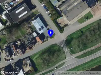 Ambulance met gepaste spoed naar de Moleneind in Hekelingen