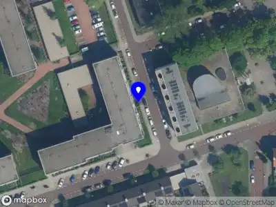 Politie met grote spoed naar de Van Ollefenstraat in Amsterdam vanwege ongeval met letsel