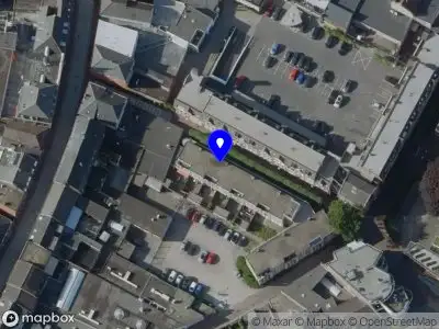 Ambulance met grote spoed naar de Paradijsstraatje in Weert