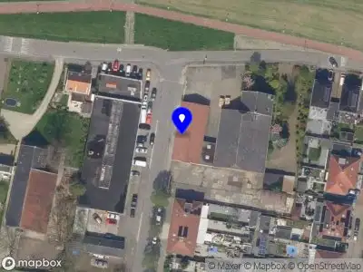 Ambulance met grote spoed naar de Hannekemaaierweg in Rotterdam