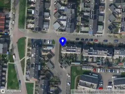 Ambulance met grote spoed naar de Bachstraat in Numansdorp