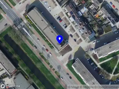 Ambulance met gepaste spoed naar de Admiraal de Ruyterweg in Zwijndrecht