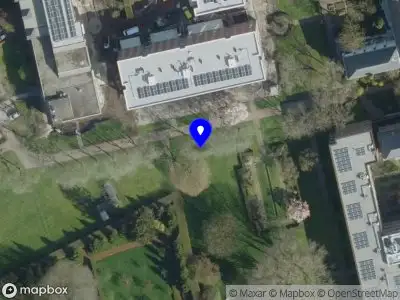 Brandweer met grote spoed naar de Oude Dijk in Tilburg vanwege gebouwbrand