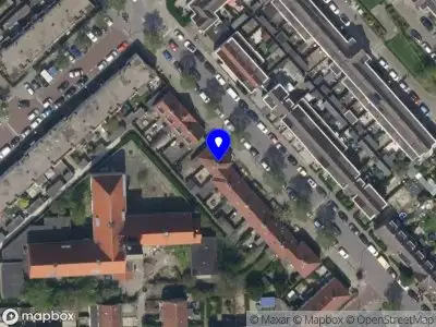 Ambulance met grote spoed naar de Sandelingstraat in Rotterdam