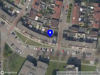 Ambulance met gepaste spoed naar de Mezenstraat in Rotterdam