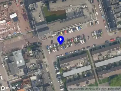 Ambulance met grote spoed naar de President Kennedylaan in Lopik