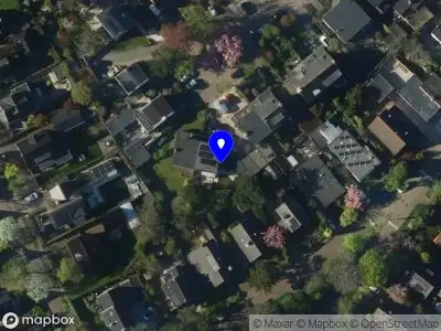 Ambulance met gepaste spoed naar de Dokter van Peltlaan in Bergen (NH.)