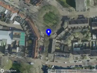 Brandweer met grote spoed naar de Kolveniersstraat in Tilburg vanwege middelgrote brand