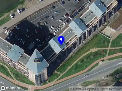 Ambulance met grote spoed naar de Zonnestein in Zwijndrecht