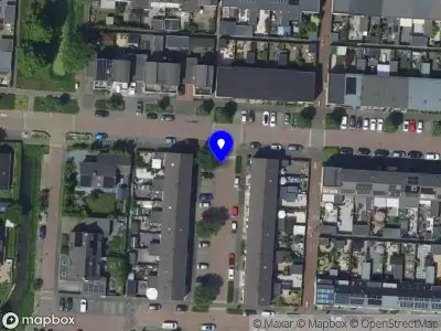 Ambulance met grote spoed naar de Hakgriend in Sliedrecht