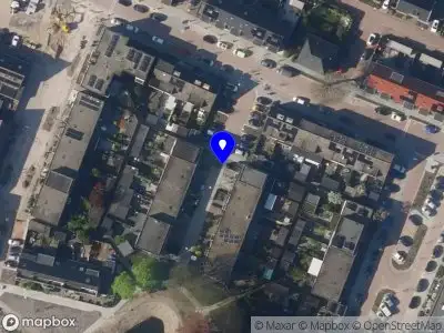 Ambulance met gepaste spoed naar de Schoutstraat in Alphen aan den Rijn