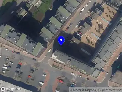 Ambulance met gepaste spoed naar de Bas Paauwestraat in Rotterdam