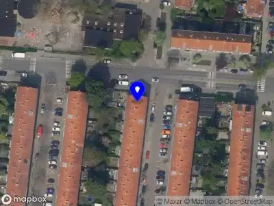 Ambulance met gepaste spoed naar de Korhaanstraat in Rotterdam