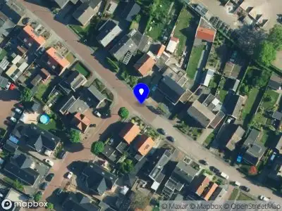 Politie naar de Enkstraat in Raalte vanwege aanrijding met letsel