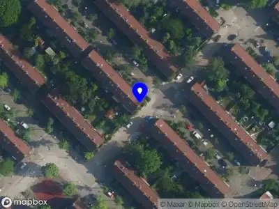 Ambulance met gepaste spoed naar de Rosendaalstraat in Amsterdam vanwege afhijsen patient