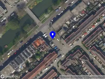 Ambulance met gepaste spoed naar de Oostendam in Rotterdam