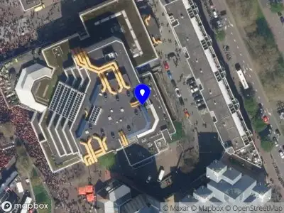 Ambulance met gepaste spoed naar de Rijstuin in Rotterdam