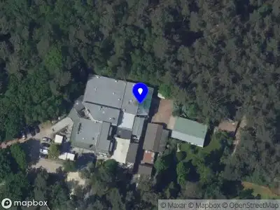 Brandweer en politie met grote spoed naar de Molenzichtweg in Bergen op Zoom vanwege een buitenbrand