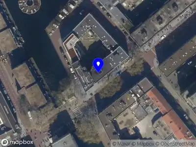 Ambulance met gepaste spoed naar de Meent in Rotterdam