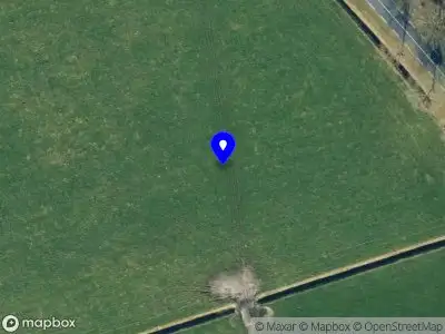 Politie naar de Nieuwe Daarlerveenseweg in Vriezenveen vanwege aanrijding met letsel