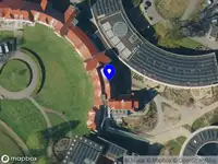 Brandweer met gepaste spoed naar de Kortenburg in Wageningen