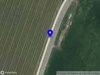 Politie naar de Oostrumsdijkje in Houten vanwege aanrijding met letsel