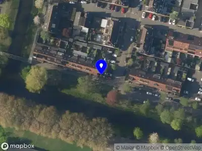 Ambulance met gepaste spoed naar de Roosje Vosstraat in Alphen aan den Rijn