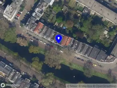 Ambulance met grote spoed naar de Noordsingel in Rotterdam