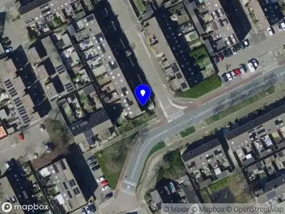 Ambulance met grote spoed naar de Bachbaan in Spijkenisse